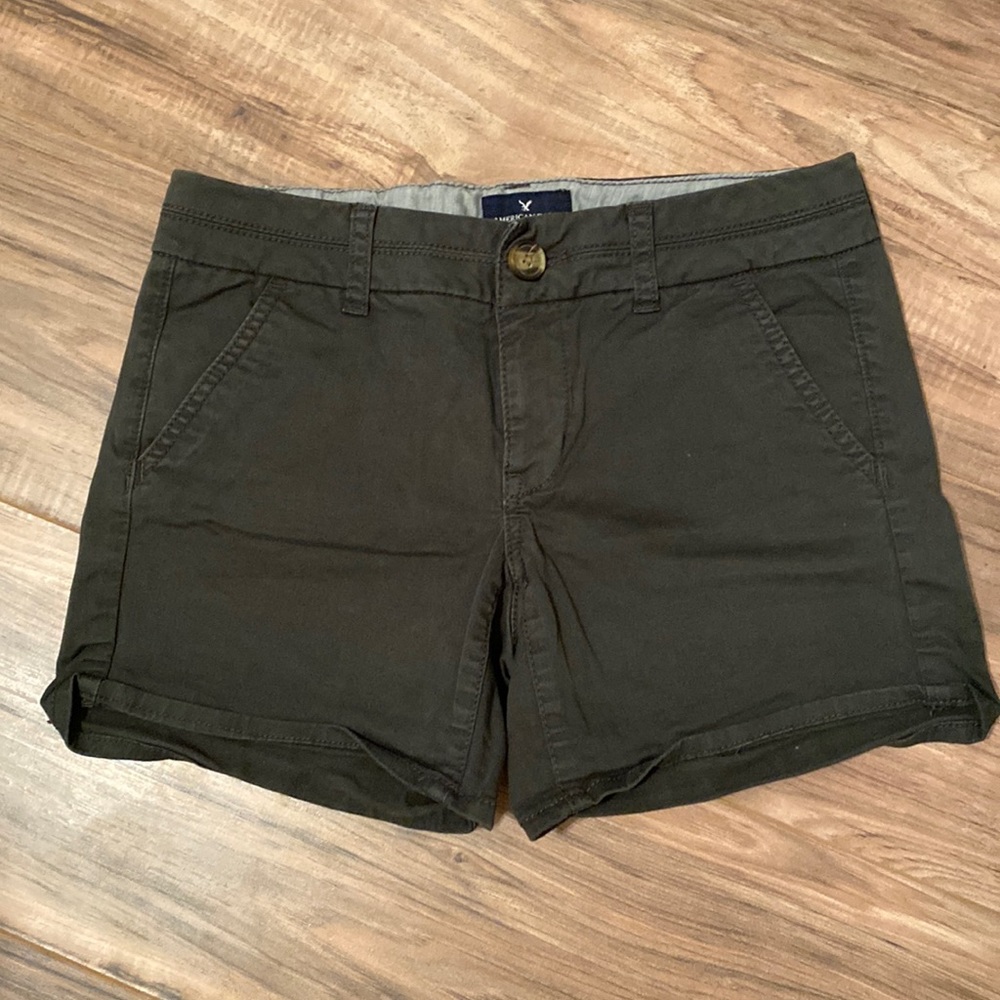🛍American Eagle ~ MIDI Grey Shorts